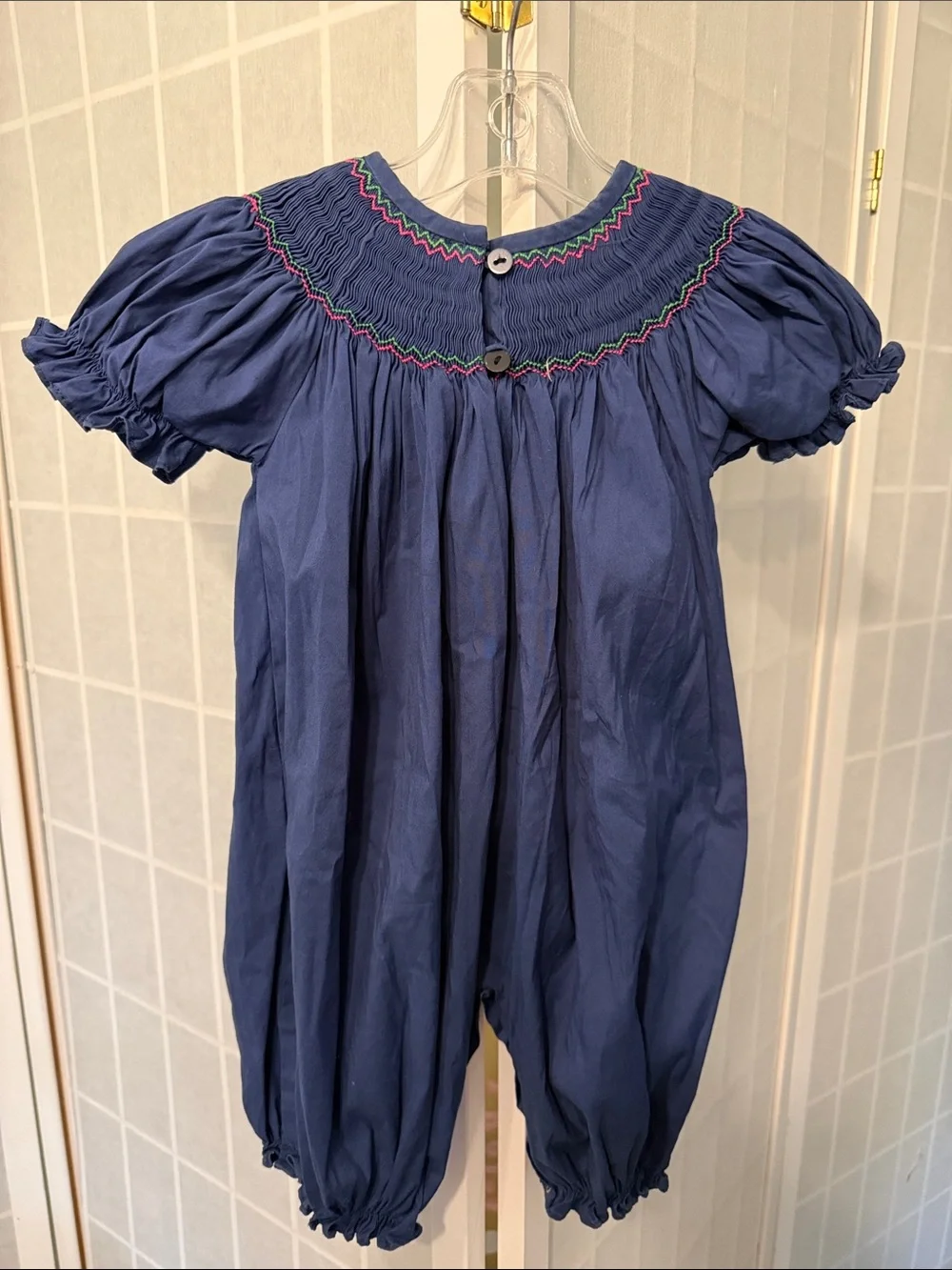 Girl’s Navy Smocked Romper with Green Clover Embroidery Size 9m - Picture 3 of 4